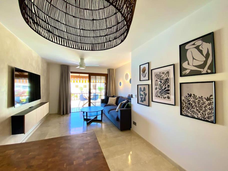 Stylish & Modern 1 Bedroom Suite On Frontline Of Playa Del Duque Costa Adeje Dış mekan fotoğraf