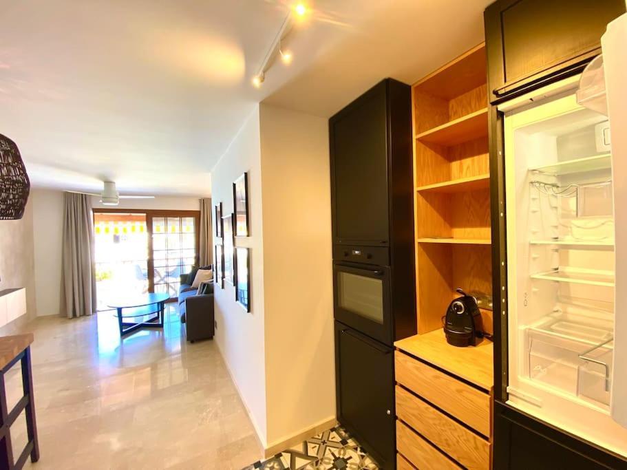 Stylish & Modern 1 Bedroom Suite On Frontline Of Playa Del Duque Costa Adeje Dış mekan fotoğraf